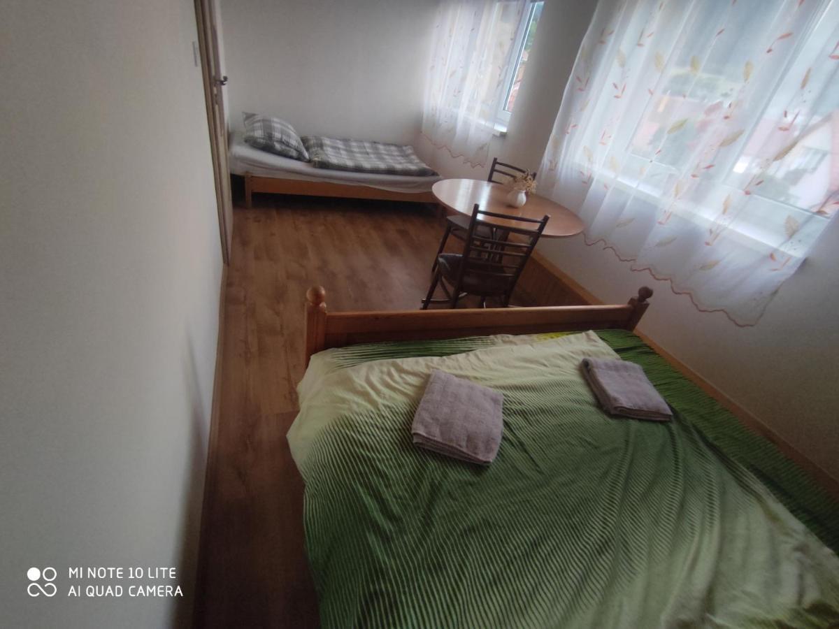 Apartman Lucky 5 Izbovy Rodinny Dom Exterior photo